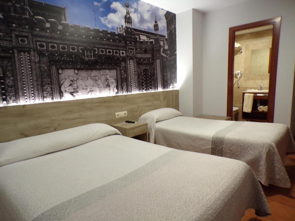 Hostal Serruchi Teruel Zewnętrze zdjęcie