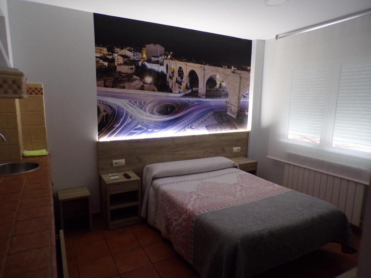 Hostal Serruchi Teruel Zewnętrze zdjęcie