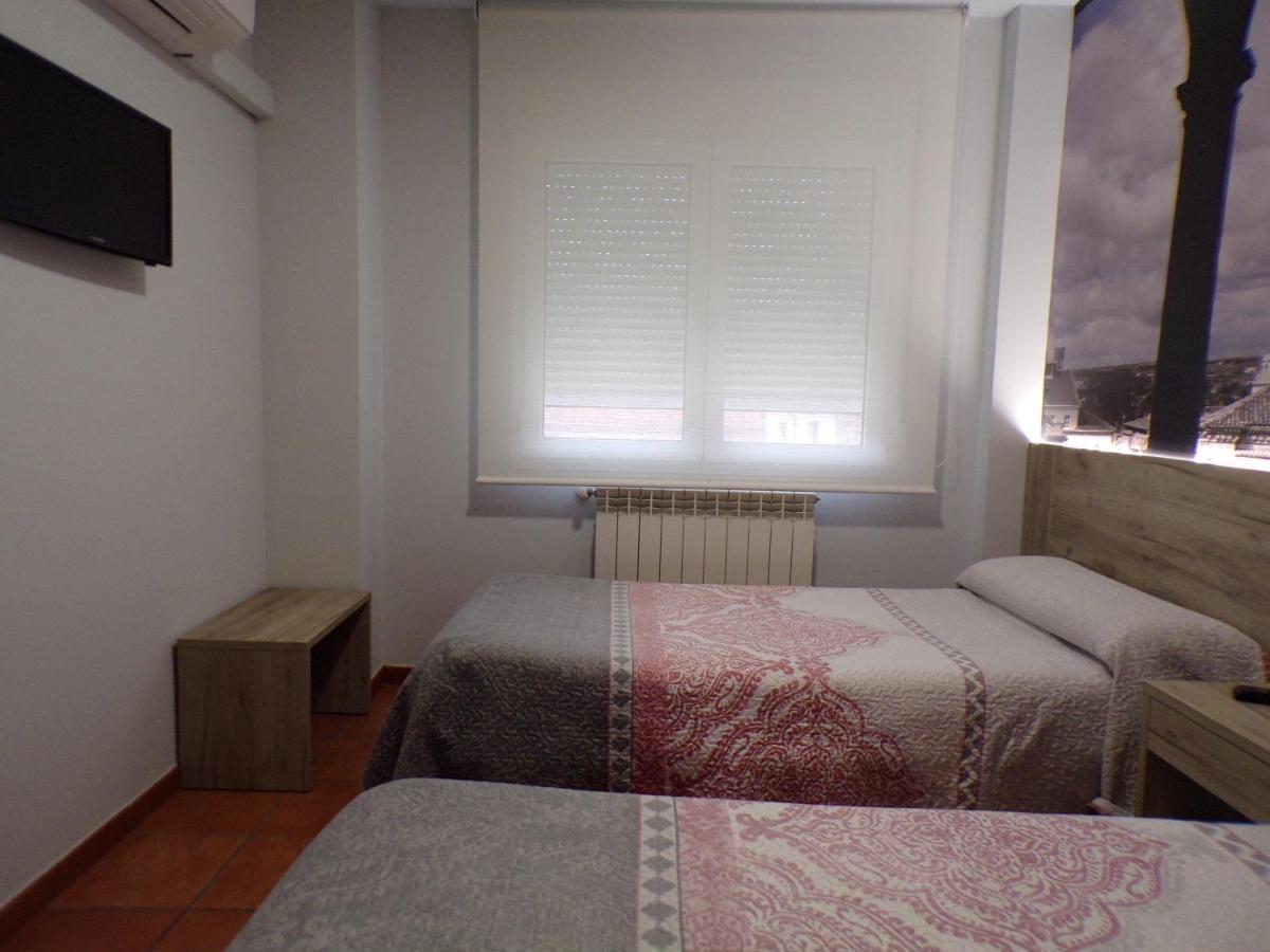 Hostal Serruchi Teruel Zewnętrze zdjęcie