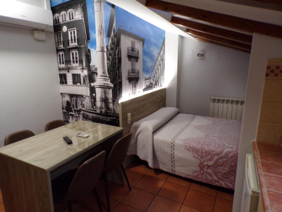 Hostal Serruchi Teruel Zewnętrze zdjęcie