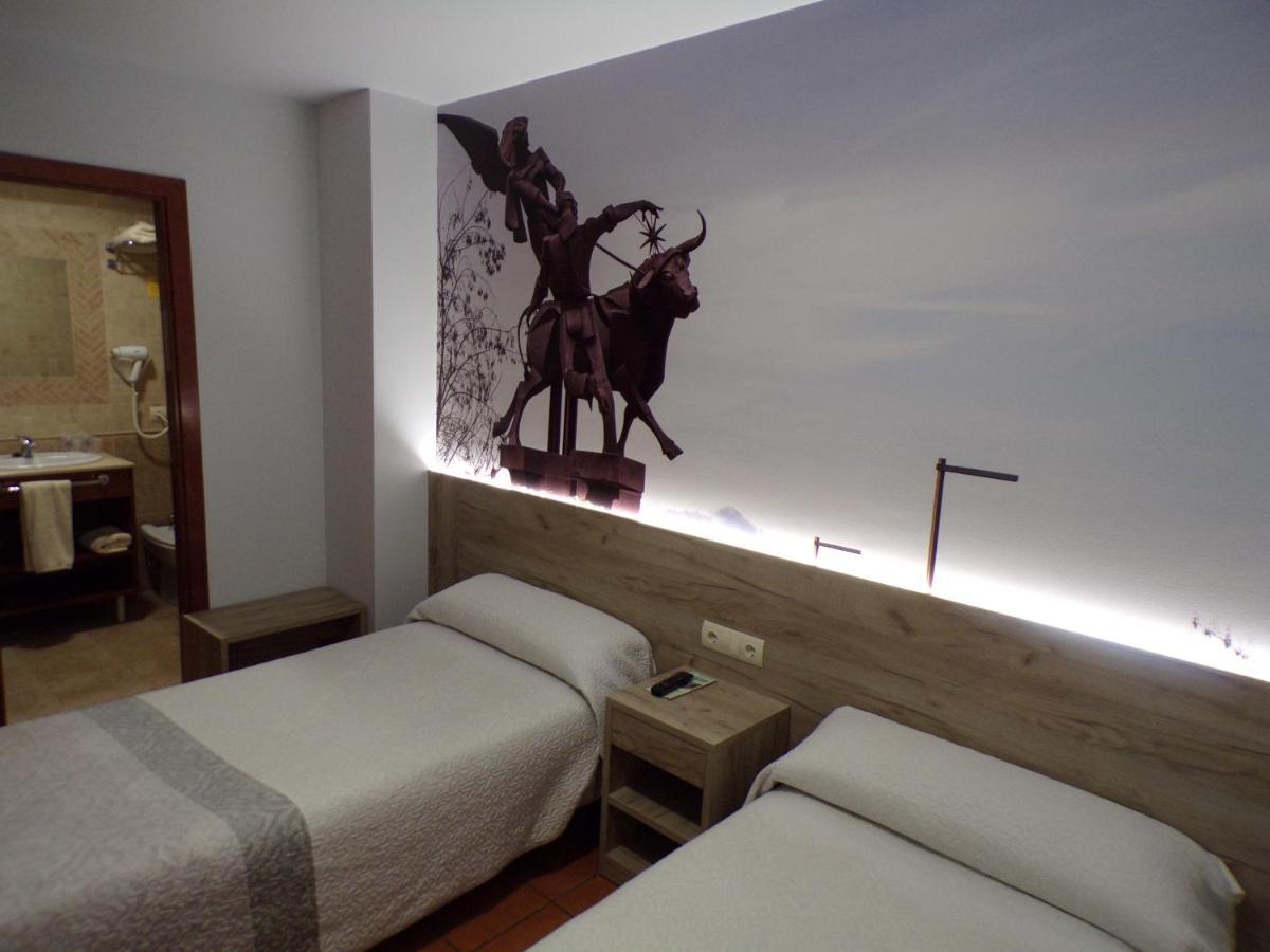Hostal Serruchi Teruel Zewnętrze zdjęcie